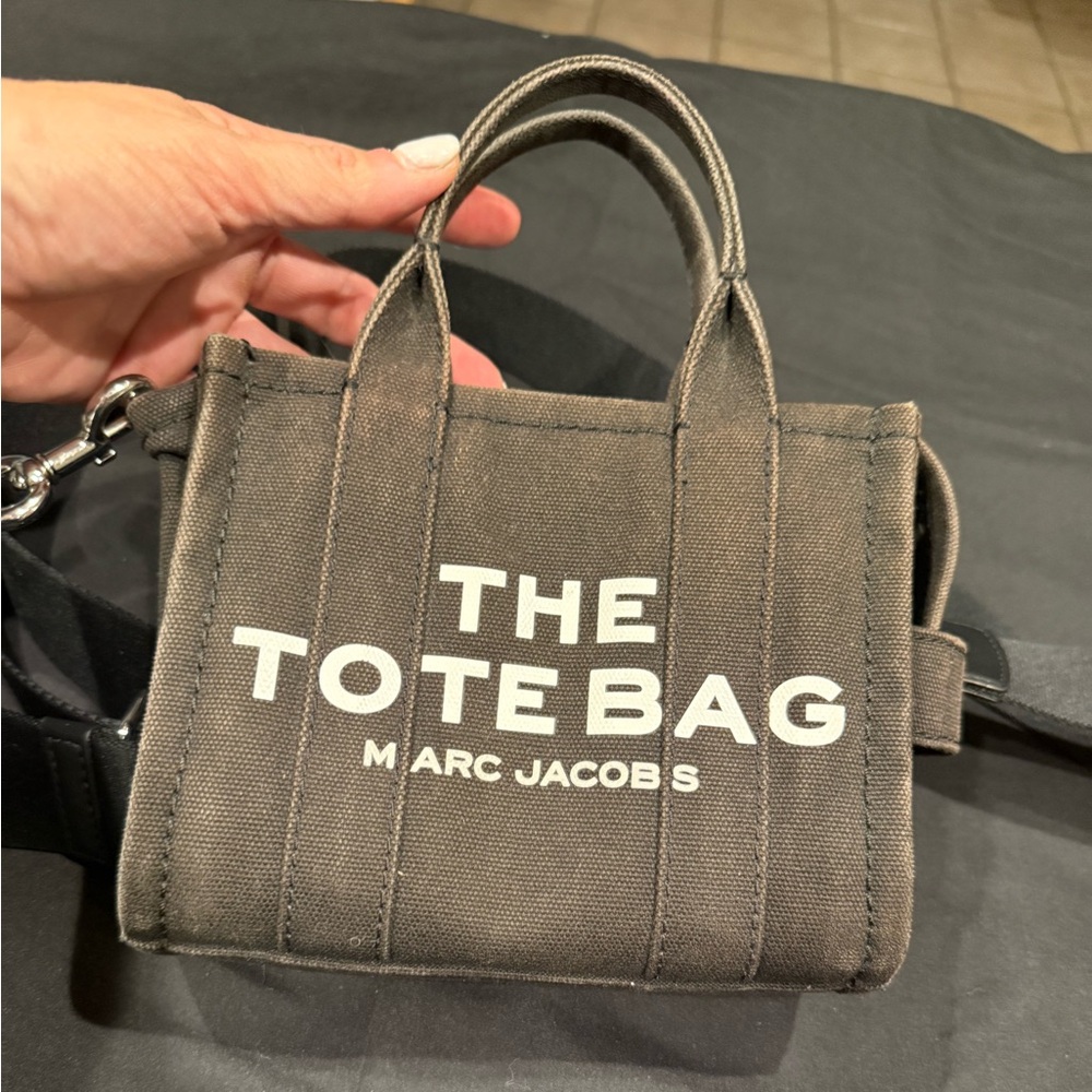 Marc Jacobs The Canvas Small Tote Bag - Picture 2 of 16